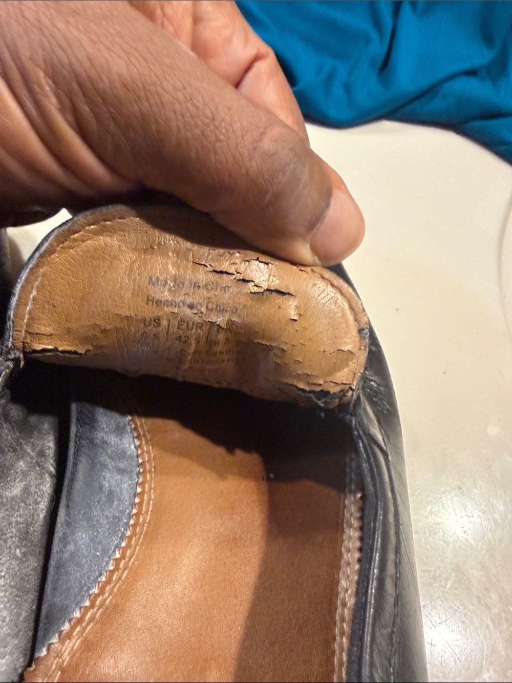 Men's Black Leather Slip-On Loafers with Gold Chain Accent. Minor abrasion - Picture 7 of 7